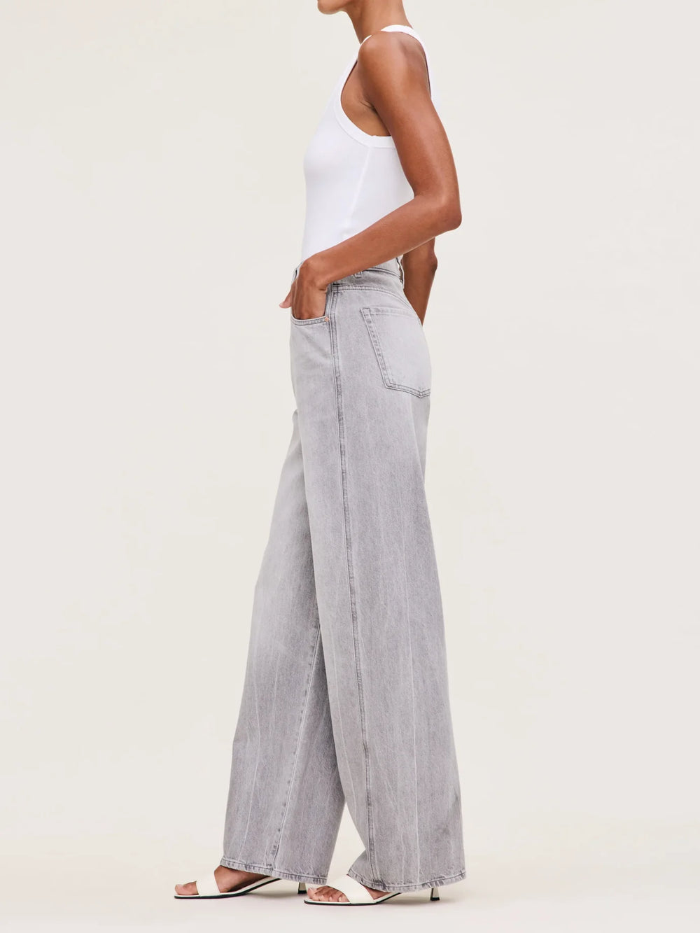 Smoke Taylor Barrel 31" Jeans