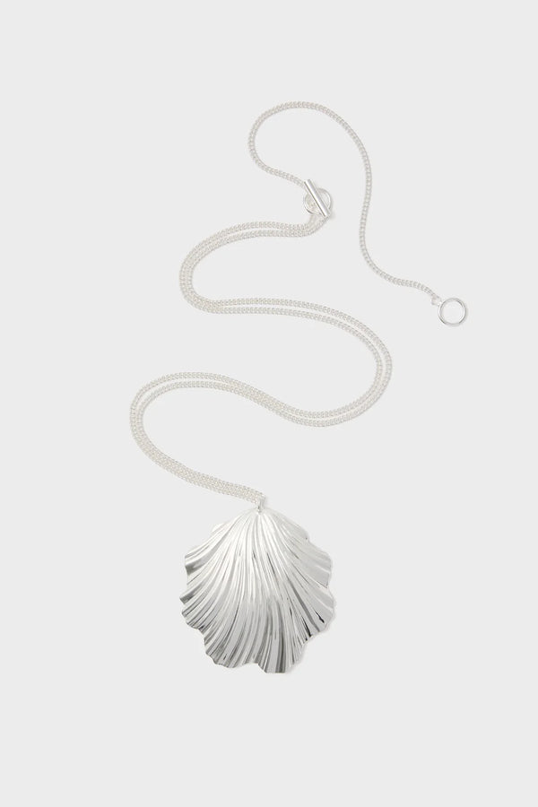 Silver Coquille Necklace