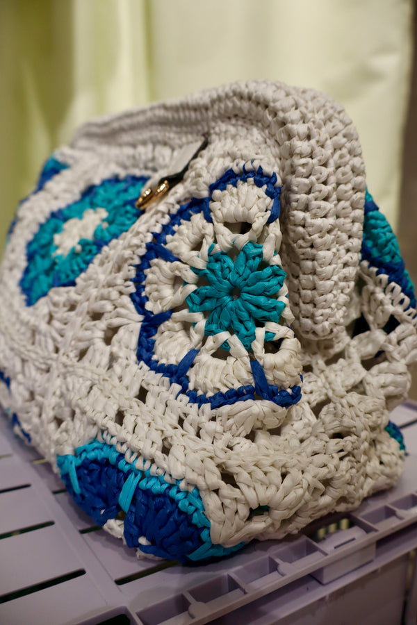 Perla Hand-Crochet Clutch