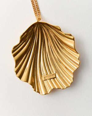 Coquille Necklace