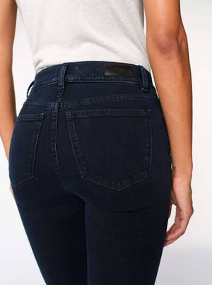 Flatiron Mara Straight Mid Rise Instasculpt 31" Jeans