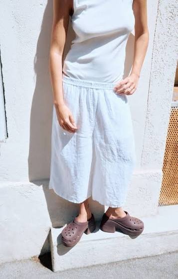 White Ivybo Shorts